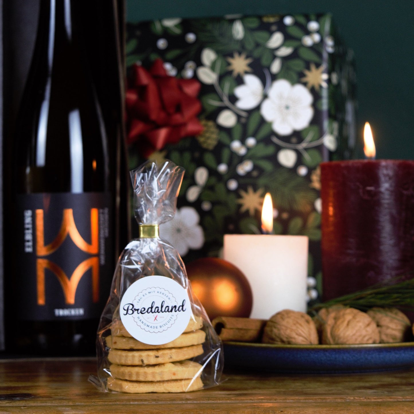 Geschenkbox: Weinhandwerk und Backkunst - WM Scheurebe & Elbling + Bredaland Weingebäck