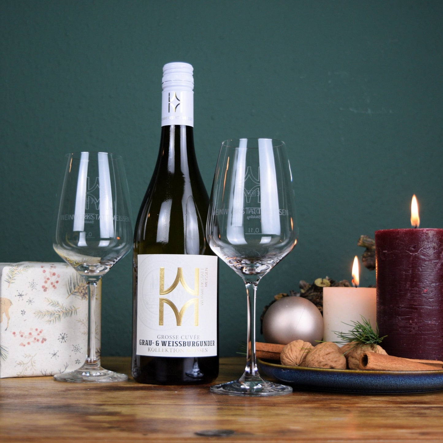 Passend zu Gans, Fondue, die perfekte Weinbegleitung zum Weihnachtsessen, regionaler Wein zu Weihnachten, passen zu Rehrücken